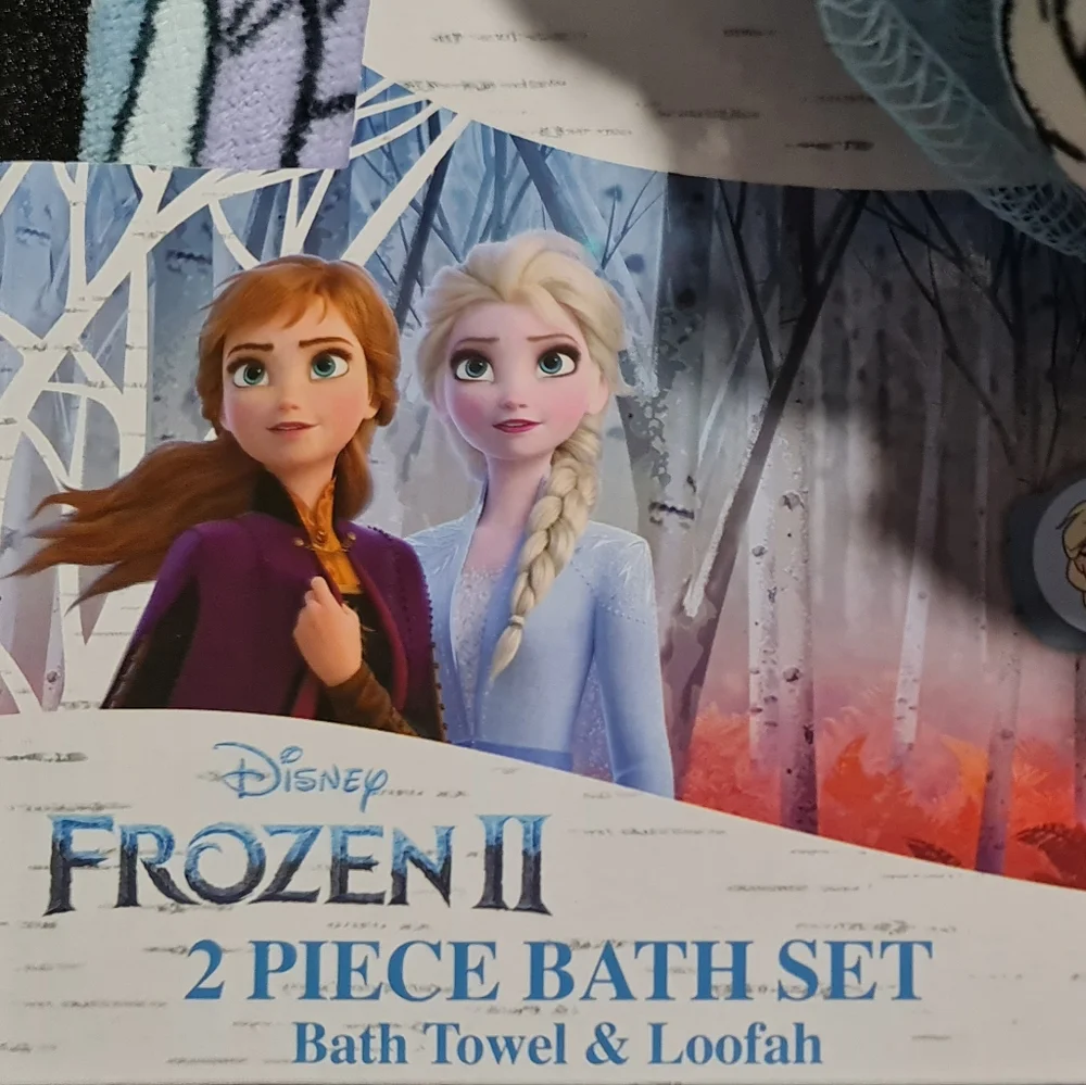 Disney's Frozen 2 Piece Bath Set NWTS
